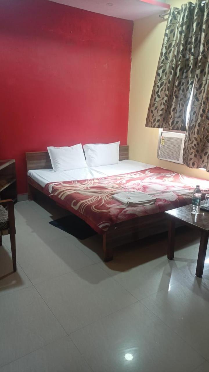 Mirzāpur Hotel Shyam Utsav מראה חיצוני תמונה