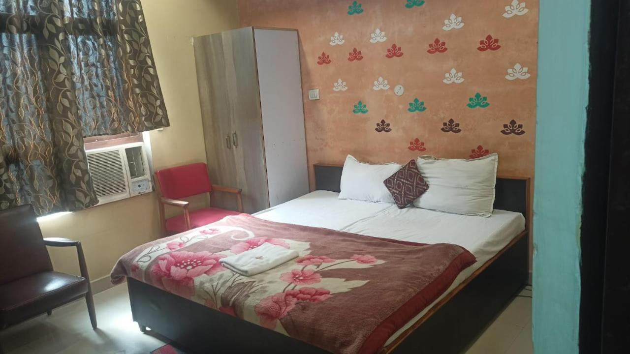 Mirzāpur Hotel Shyam Utsav מראה חיצוני תמונה